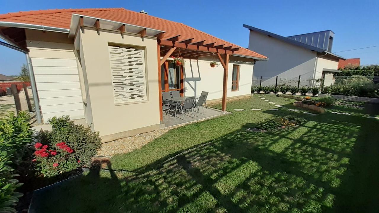 Bibic Apartman A Kapolnasnyek Exterior foto